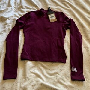 The north face women’s long sleeve shirt